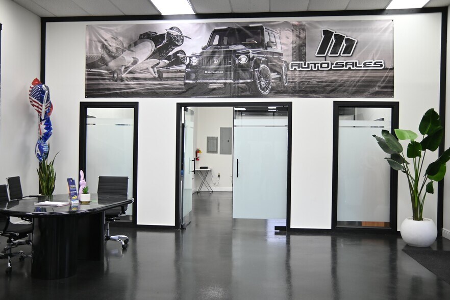 More Photos Of 4200-4250 NW 72nd Ave, Miami Warehouse For Lease