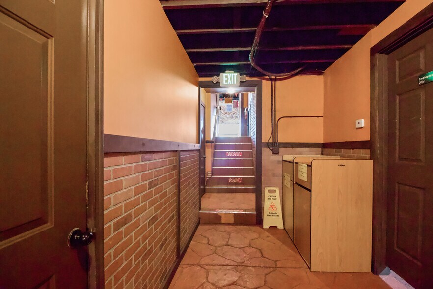 More Photos Of 3634 Central Ave, Lake Station Fast Food For Sale