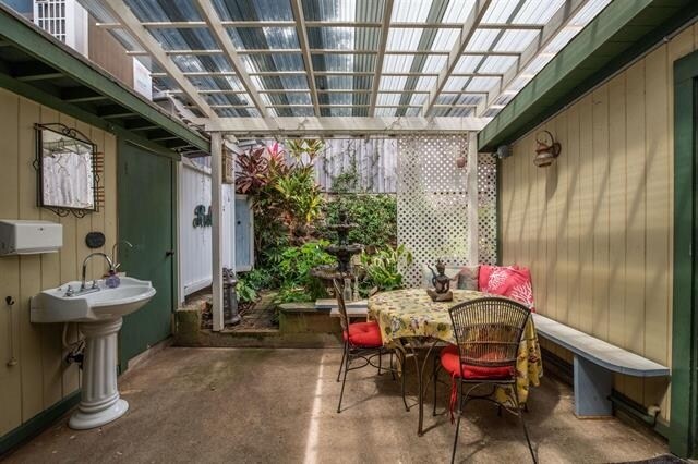 More Photos Of 145 N Market St, Wailuku Storefront Retail Residential For Sale