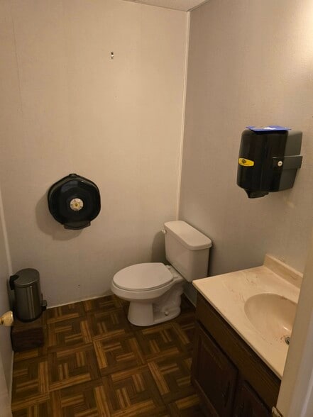 More Photos Of 130 Clay St, Hinesville Religious Facility For Sale