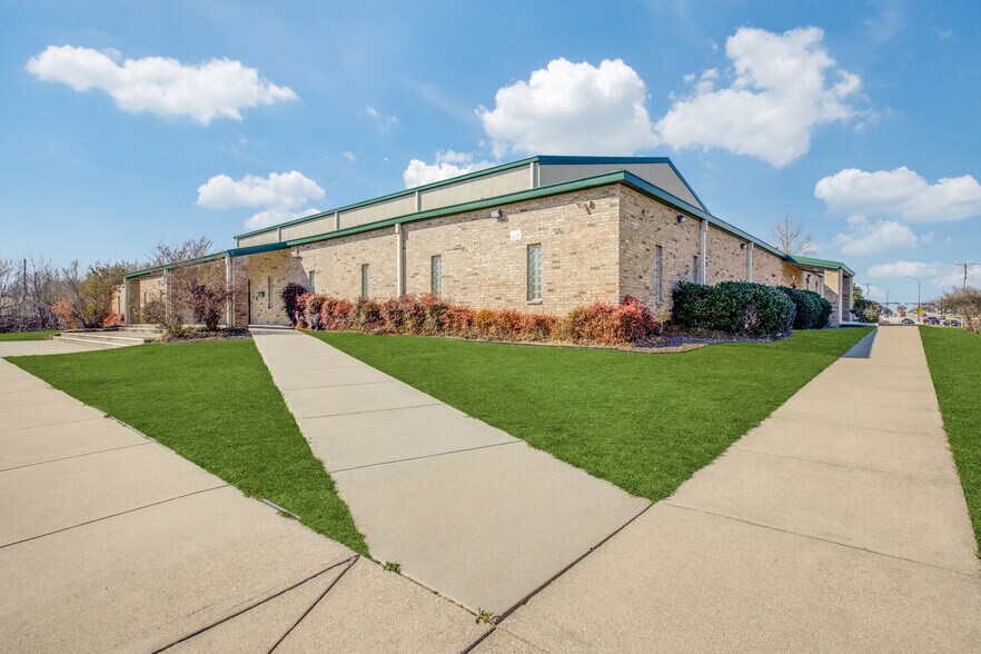 3434 S Collins St, Arlington, TX 76014 Skating Rink For Sale