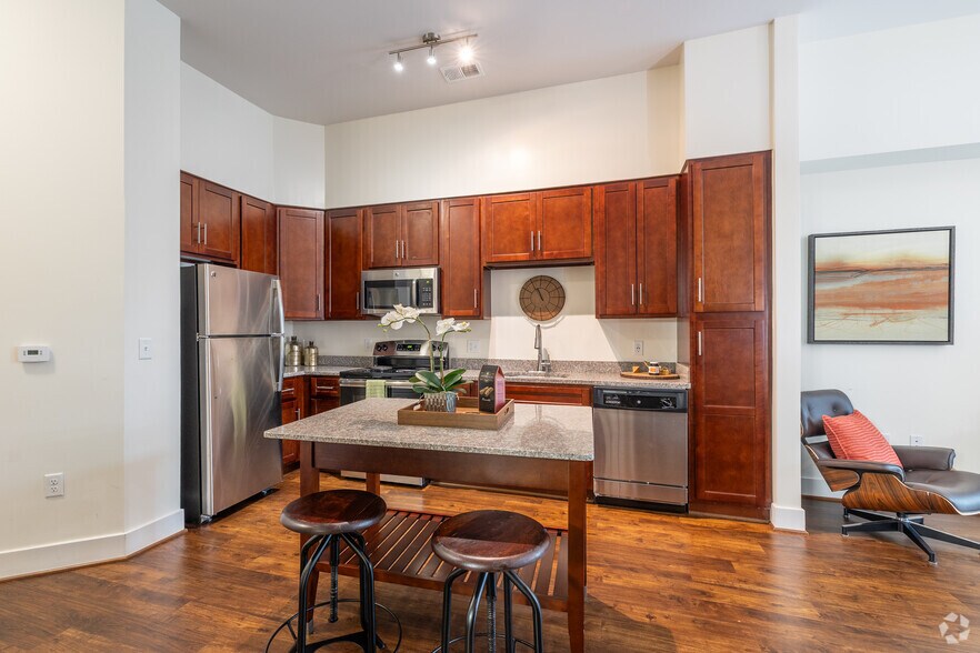 More Photos Of 9142 Richmond Hwy, Fort Belvoir Apartments For Lease