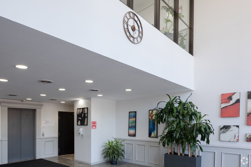 More Photos Of 15200 E Girard Ave, Aurora Medical For Lease