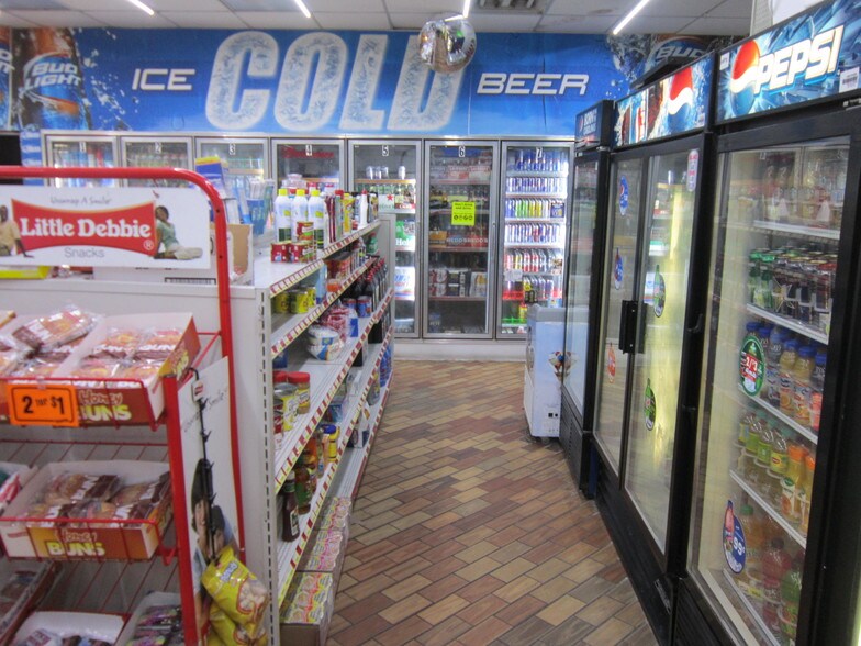 More Photos Of 2301 Lackey St, Lumberton Convenience Store For Sale