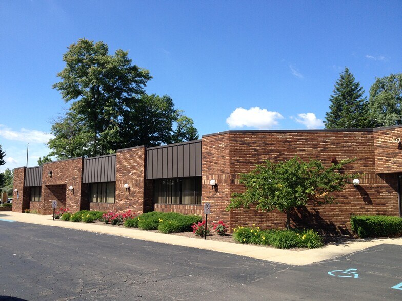 More Photos Of 32231 Schoolcraft Rd, Livonia Medical For Lease
