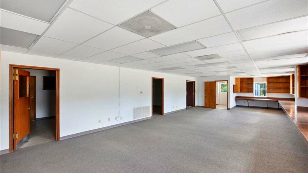 More Photos Of 4146 W US Highway 79, Rockdale Warehouse For Sale