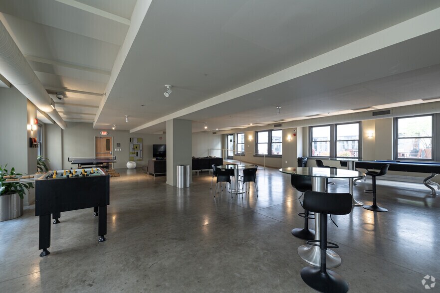 More Photos Of 915 Olive St, Saint Louis Apartments For Lease