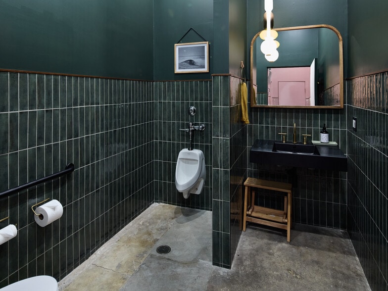 More Photos Of 112 Arena St, El Segundo Office For Sale