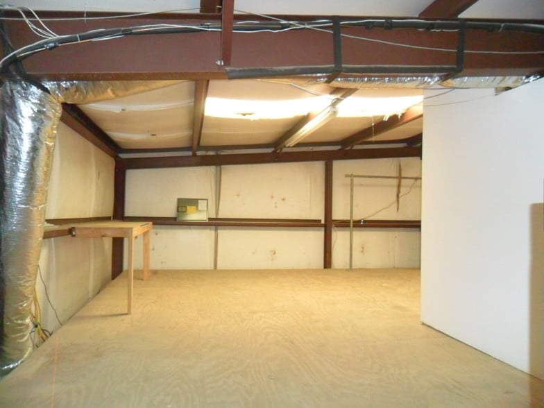 More Photos Of 3101 N Highway 183, Liberty Hill Warehouse For Sale