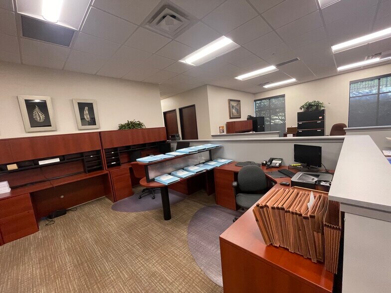 More Photos Of 6827 Camp Bullis Rd, San Antonio Medical For Lease