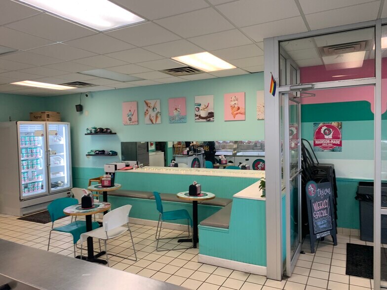More Photos Of 1702-1740 Fordem Ave, Madison General Retail For Lease