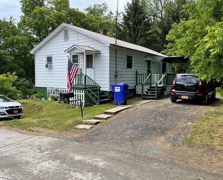 Primary Photo Of Cane Street, Champlain Manufactured Housing Mobile Home Park For Sale