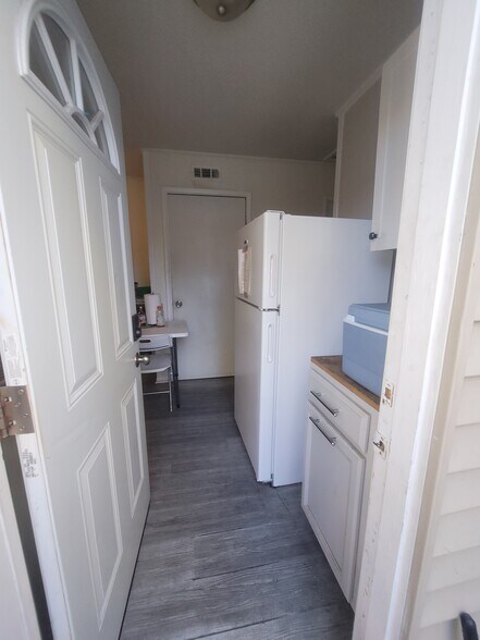 More Photos Of 1458 W 32nd St, Indianapolis Apartments For Sale