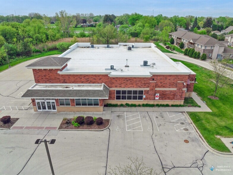 More Photos Of 6905 75th Pl, Pleasant Prairie Freestanding For Sale