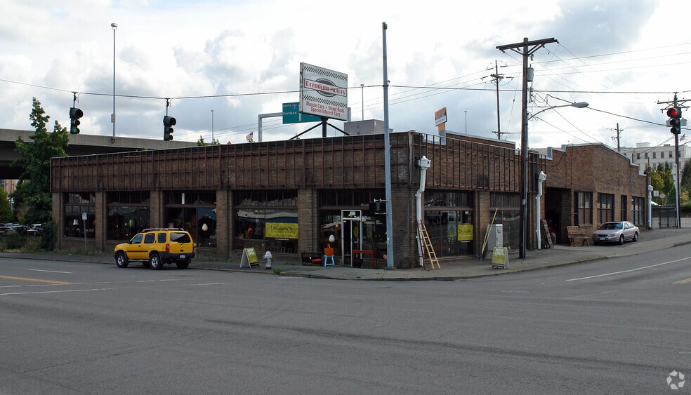 More Photos Of 102 Puyallup Ave, Tacoma Freestanding For Sale