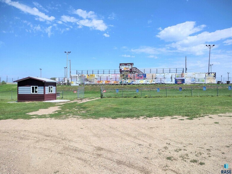 More Photos Of 1300 SE 3rd Ave, Miller Land For Sale