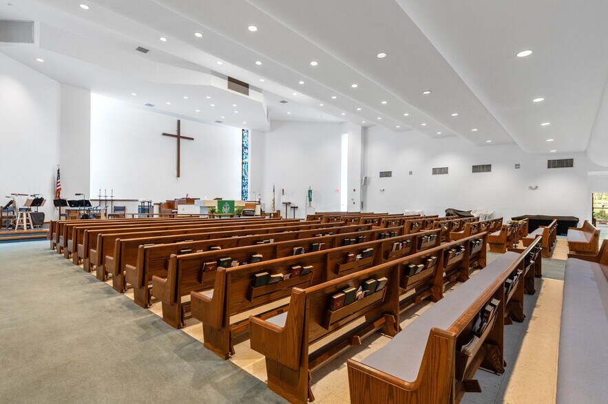 More Photos Of 7875 W McNab Rd, Tamarac Religious Facility For Sale