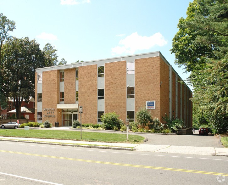 More Photos Of 21 Woodland St, Hartford Office For Sale