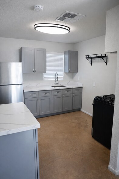 More Photos Of 712-718 W Fillmore St, Phoenix Apartments For Sale