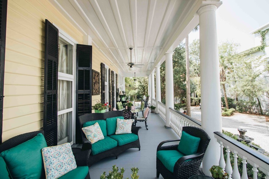 More Photos Of 117 Broad St, Charleston Hotel For Sale