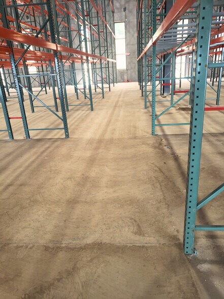 More Photos Of 105 W Dewey Ave, Wharton Warehouse For Lease