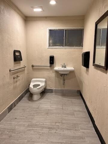 More Photos Of 8415 State St, South Gate Storefront For Sale