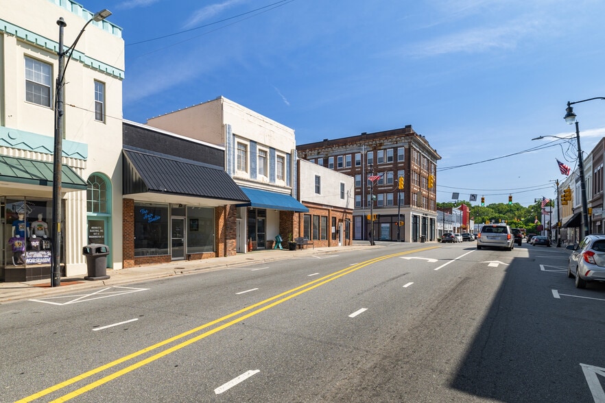 More Photos Of 641 Washington St, Eden Storefront Retail Office For Sale