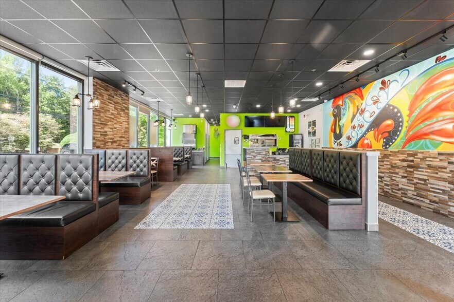 More Photos Of 100 US Highway 9, Manalapan Township Restaurant For Sale