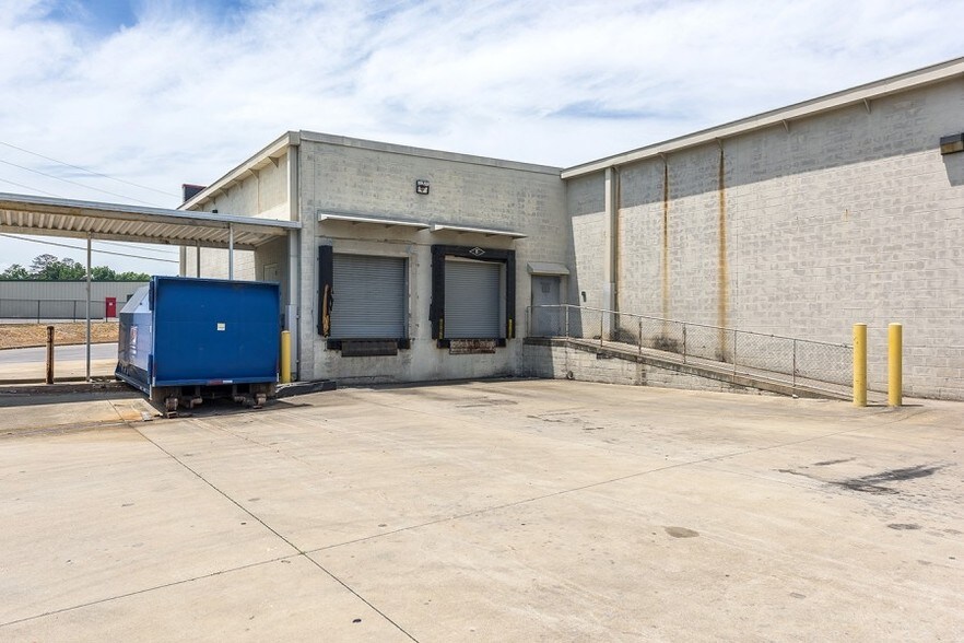 More Photos Of 4750-4760 Eastern Valley Farms Rd, Mc Calla Freestanding For Lease