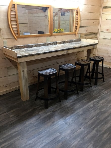 More Photos Of 9980 W Walton, Blanchard Specialty For Sale