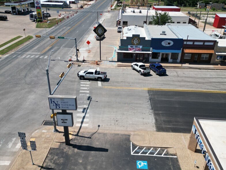 More Photos Of 103 Main st, Bronte General Retail For Sale