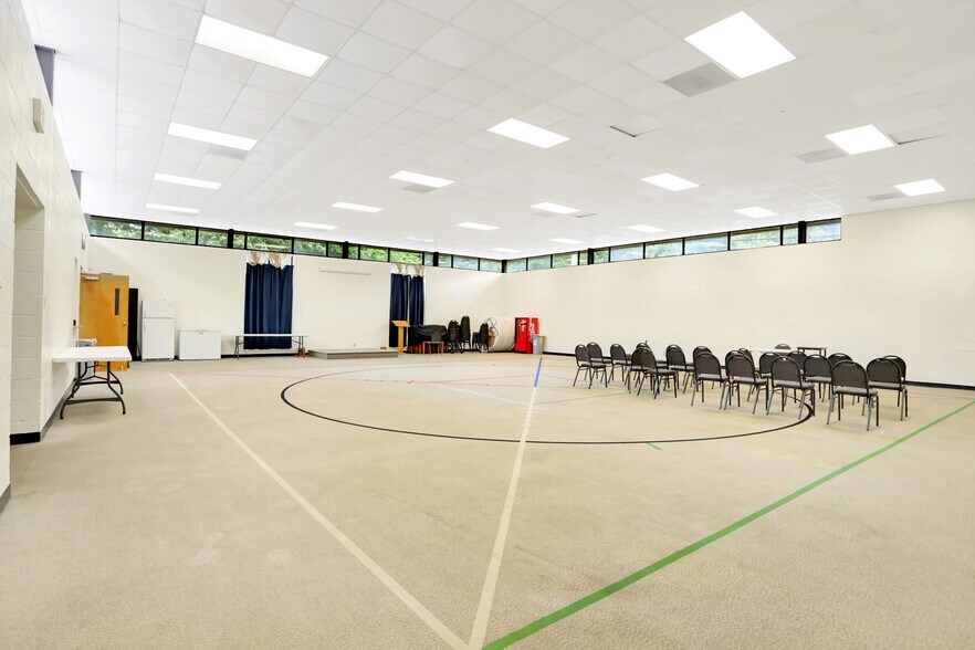 More Photos Of 1792 N Parkway, Memphis Religious Facility For Sale