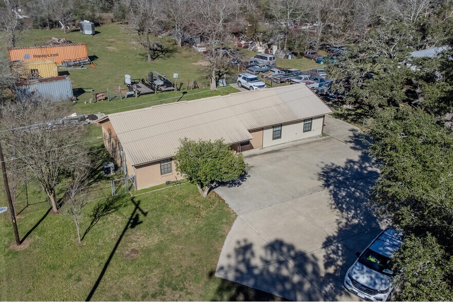 More Photos Of 4959 US-90, Alleyton Office For Sale