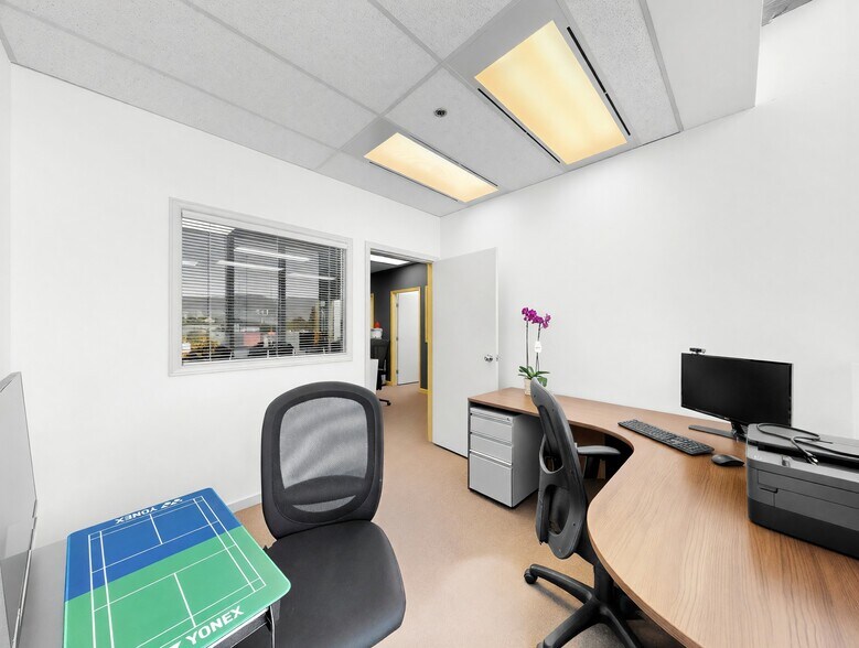 More Photos Of 1788 Broadway W, Vancouver Healthcare For Sale