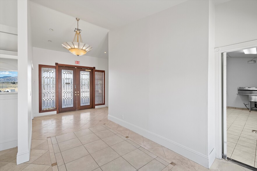 More Photos Of 721 Buol Rd, Pahrump General Retail For Sale