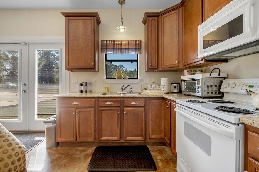 More Photos Of , Quincy Unknown For Sale