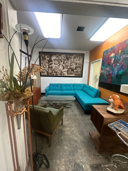 More Photos Of 1248 S Fairfax Ave, Los Angeles Light Manufacturing For Lease