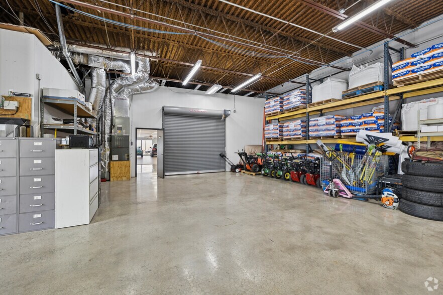 More Photos Of 7682 E 46th Pl, Tulsa Auto Dealership For Lease