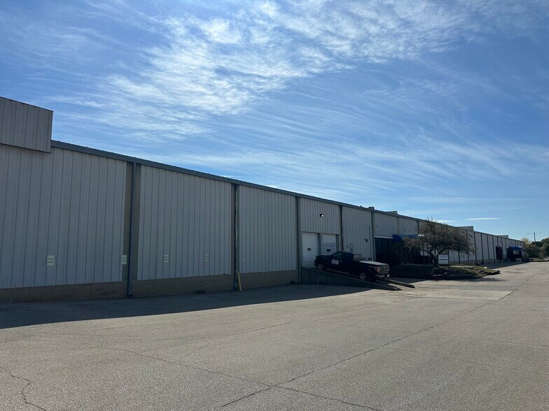 More Photos Of 1616 W Chanute Rd, Peoria Unknown For Lease
