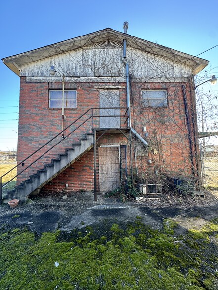 More Photos Of 2024 Avenue C, Birmingham Office Residential For Sale