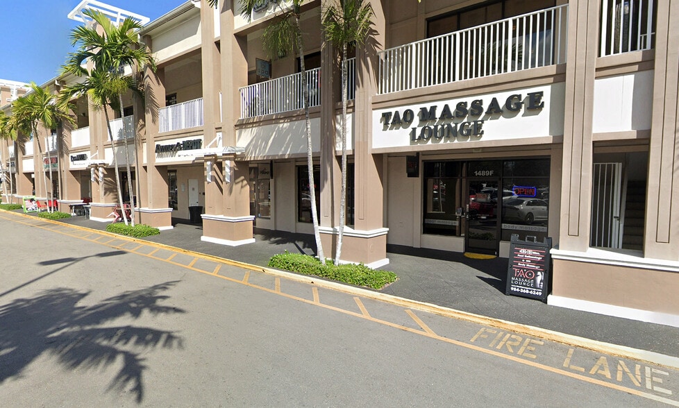 More Photos Of 1303-1497 SE 17th St, Fort Lauderdale General Retail For Lease