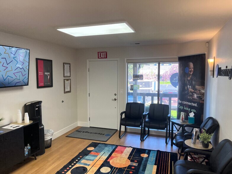 More Photos Of 12724 SE Stark St, Portland Loft Creative Space For Sale