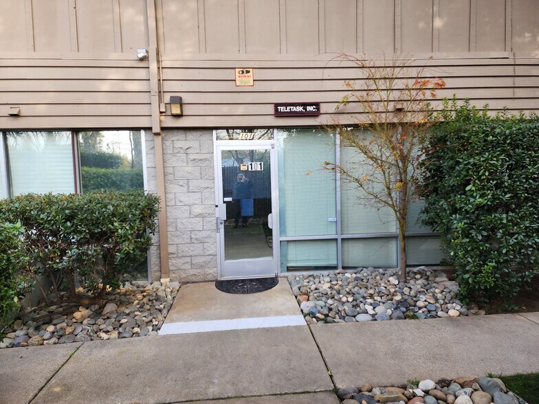 More Photos Of 8066 Sunset Ave, Fair Oaks Storefront Retail Office For Lease