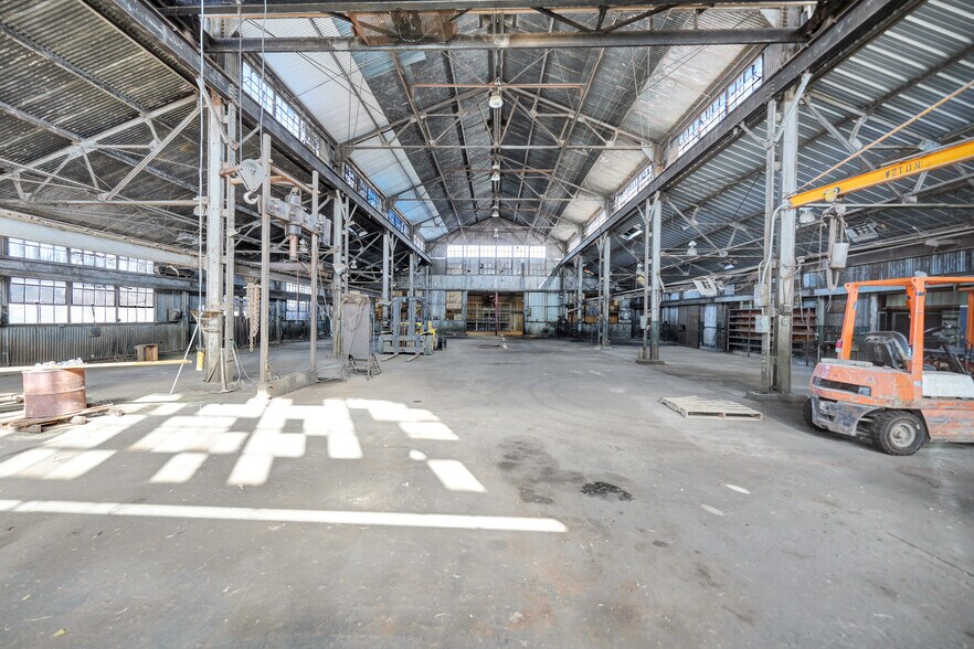 More Photos Of 501 Hillcrest Ave, Odessa Warehouse For Sale