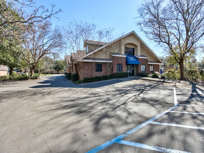 Primary Photo Of 1981 Capital Cir NE, Tallahassee Medical For Lease