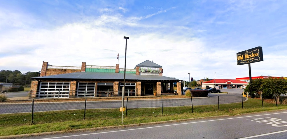 Primary Photo Of 93 Walker St, Gadsden Restaurant For Lease