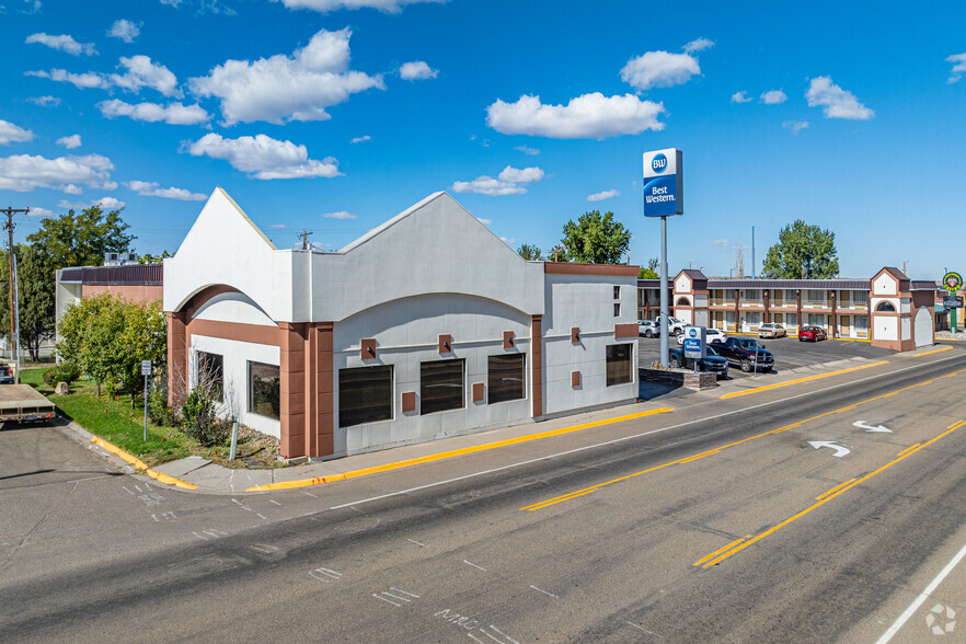 Primary Photo Of 1015 S Haynes Ave, Miles City Hotel For Sale