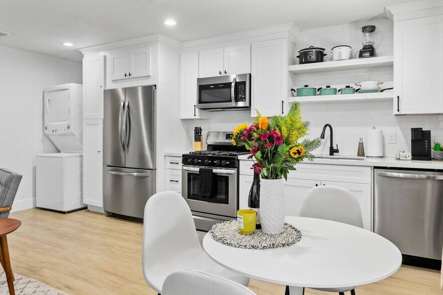 More Photos Of 3139 N 40th St, Phoenix Apartments For Sale