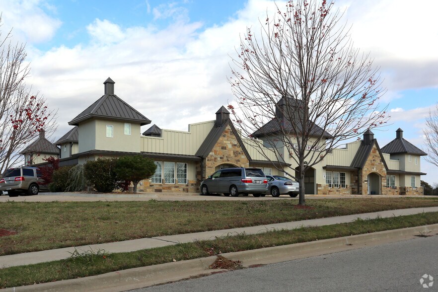 Primary Photo Of 5204 Jacquelyn Ln, Bartlesville Office For Lease