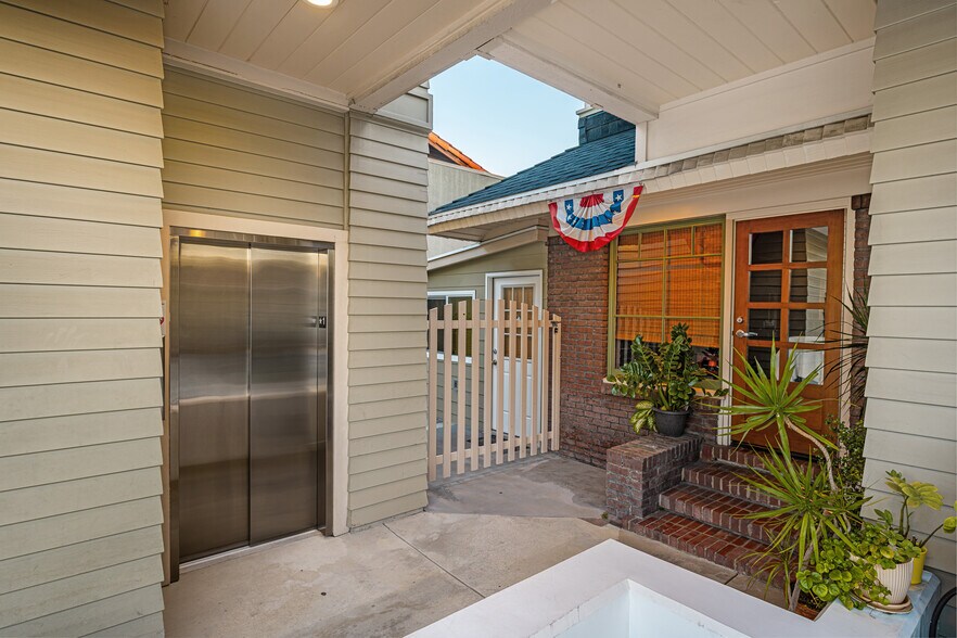 More Photos Of 615 E Chapman Ave, Orange Medical For Sale